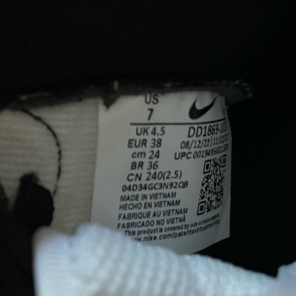 Women’s Nike Dunk retro panda 🐼 sneakers size 7 - Picture 6 of 6